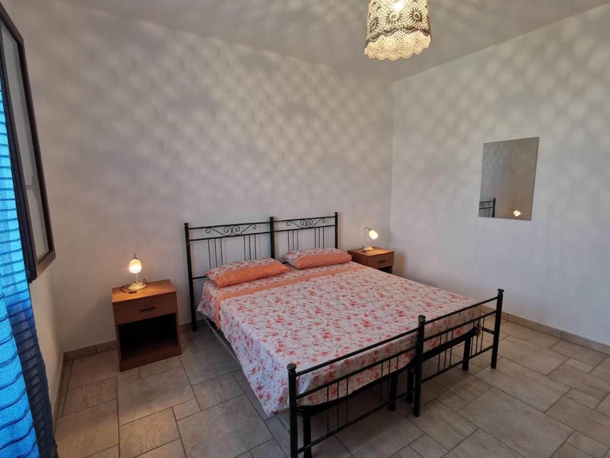 Апартаменти Casa Tramonto Vista Mare Марина-ді-Песколузе Екстер'єр фото